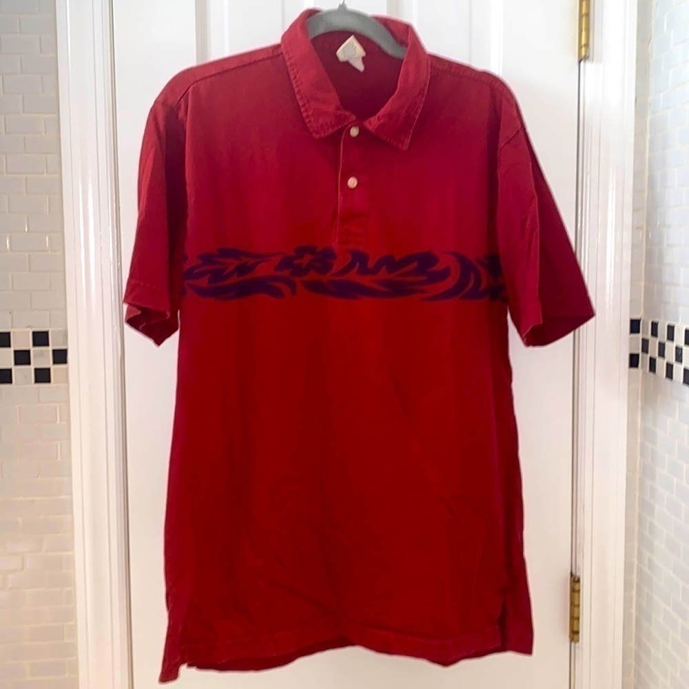 Old Navy men’s 💯 cotton red polo shirt with navy pattern front. Size Large.